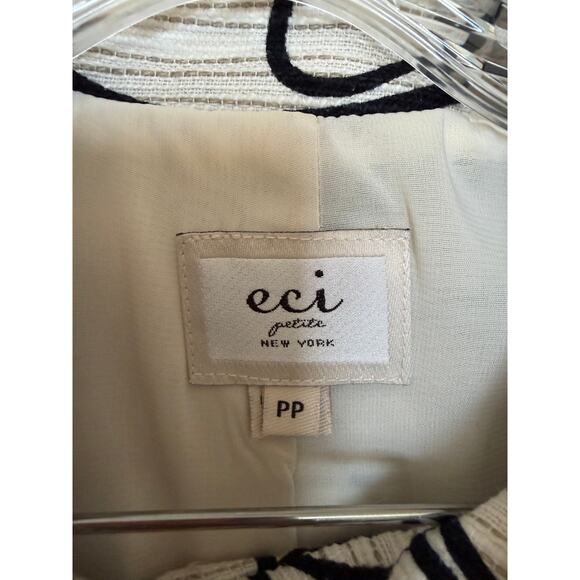 Eci Cropped Floral Linen Blend Blazer/Jacket - Picture 3 of 6